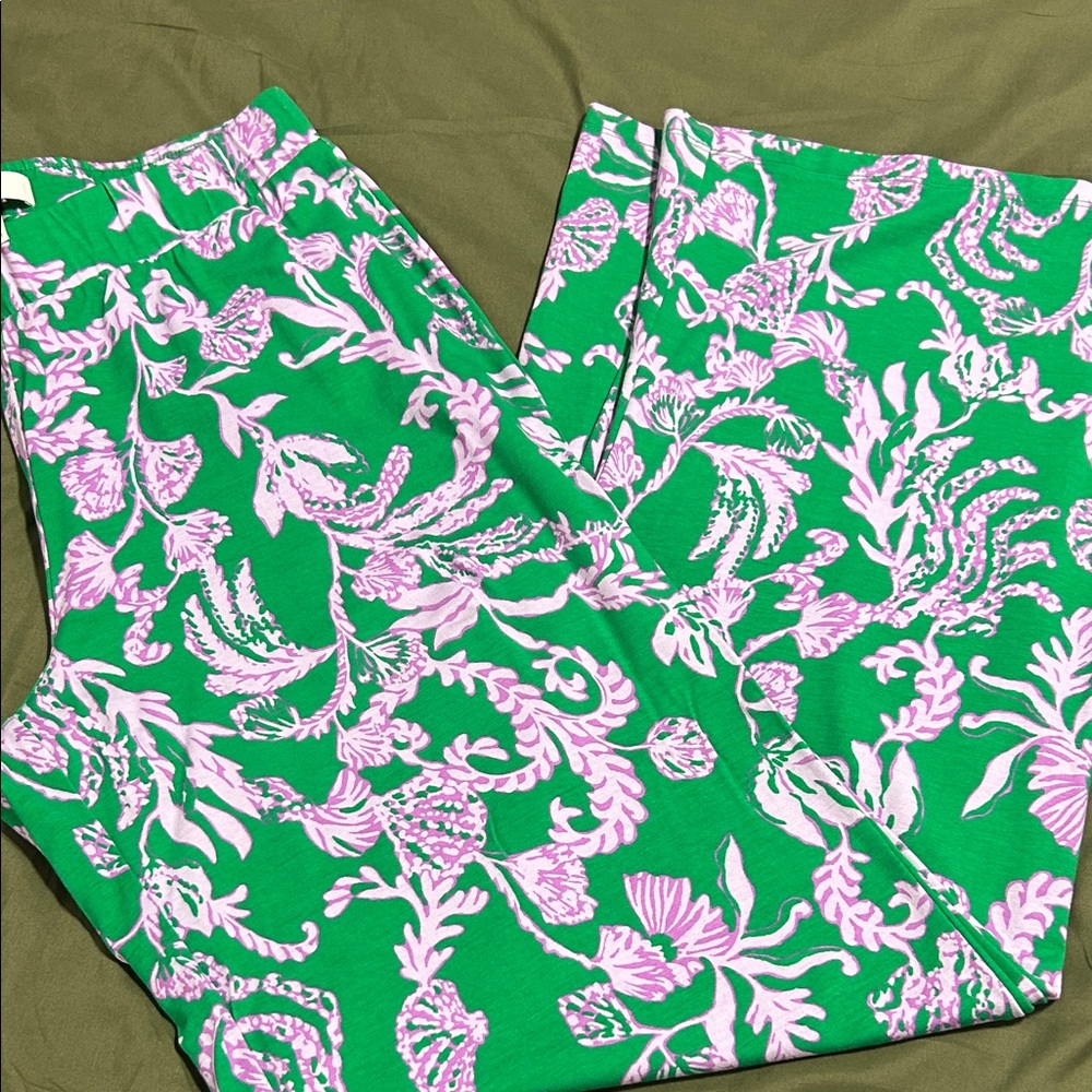 Lilly Pulitzer wide leg pants, size medium